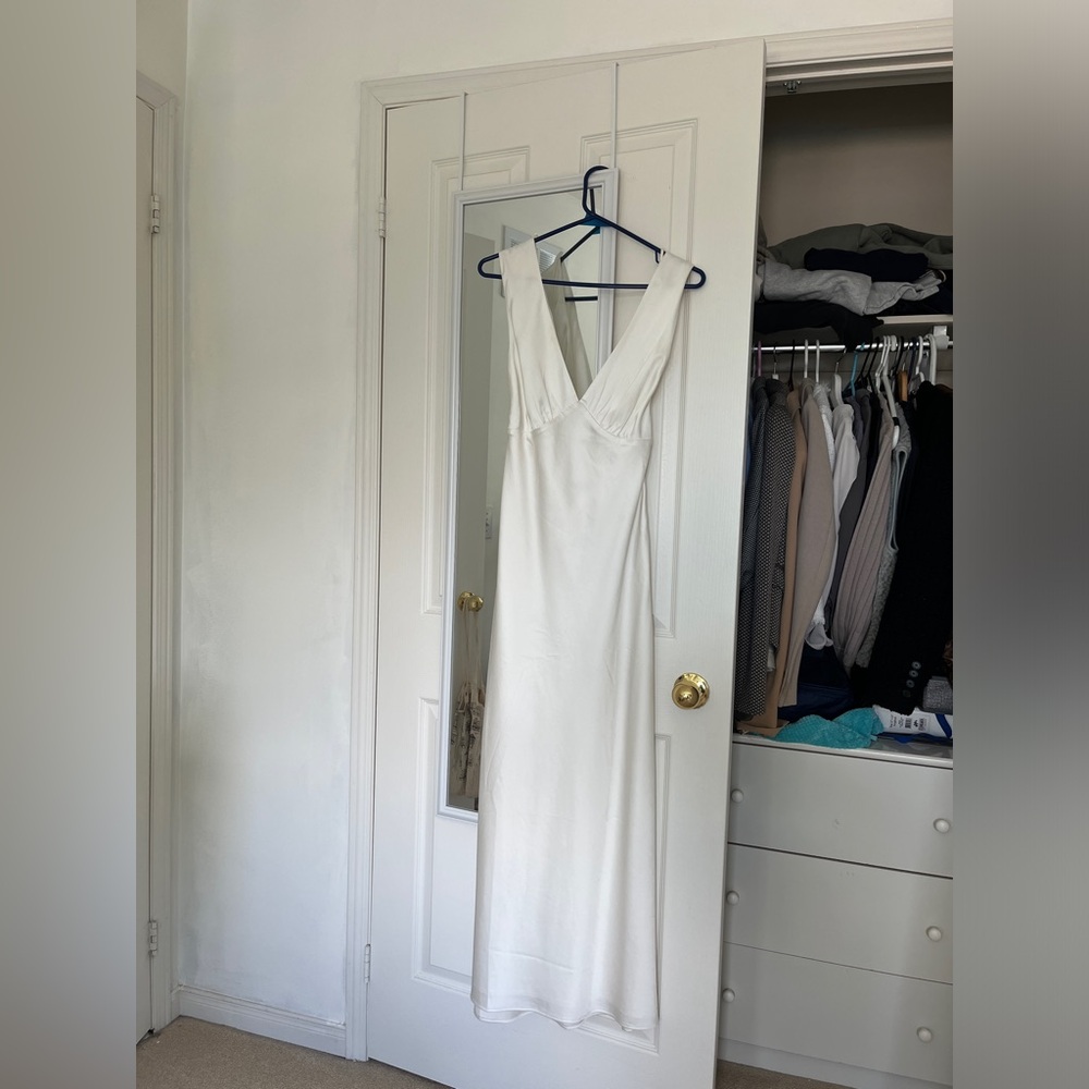 Abercrombie & Fitch Cream Silky Plunge Cowl Back Dress